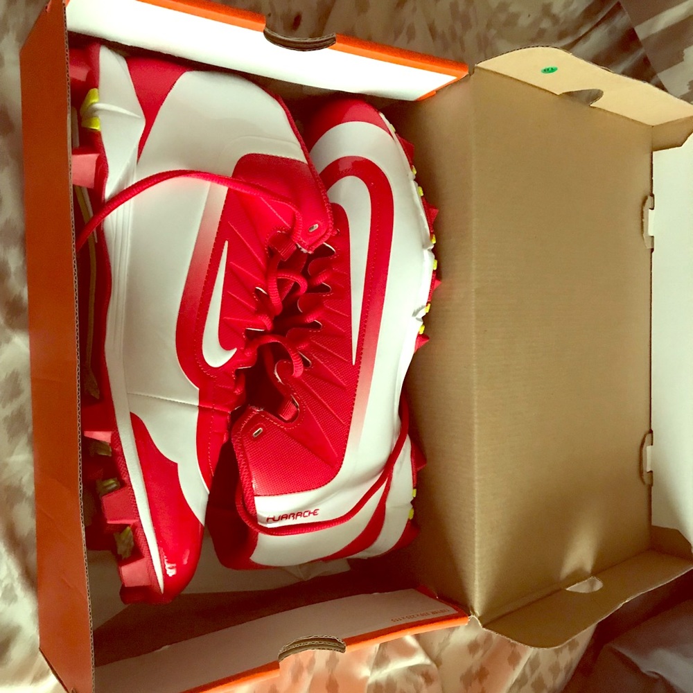 Nike baseball cleats